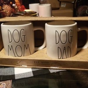 Rae Dunn DOG MOM & DOG DAD Mug set.